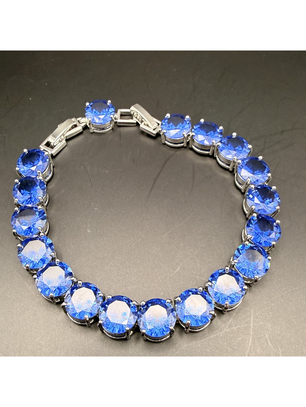 candy+clover elite bright blue crystal 18k white gold plated bracelet